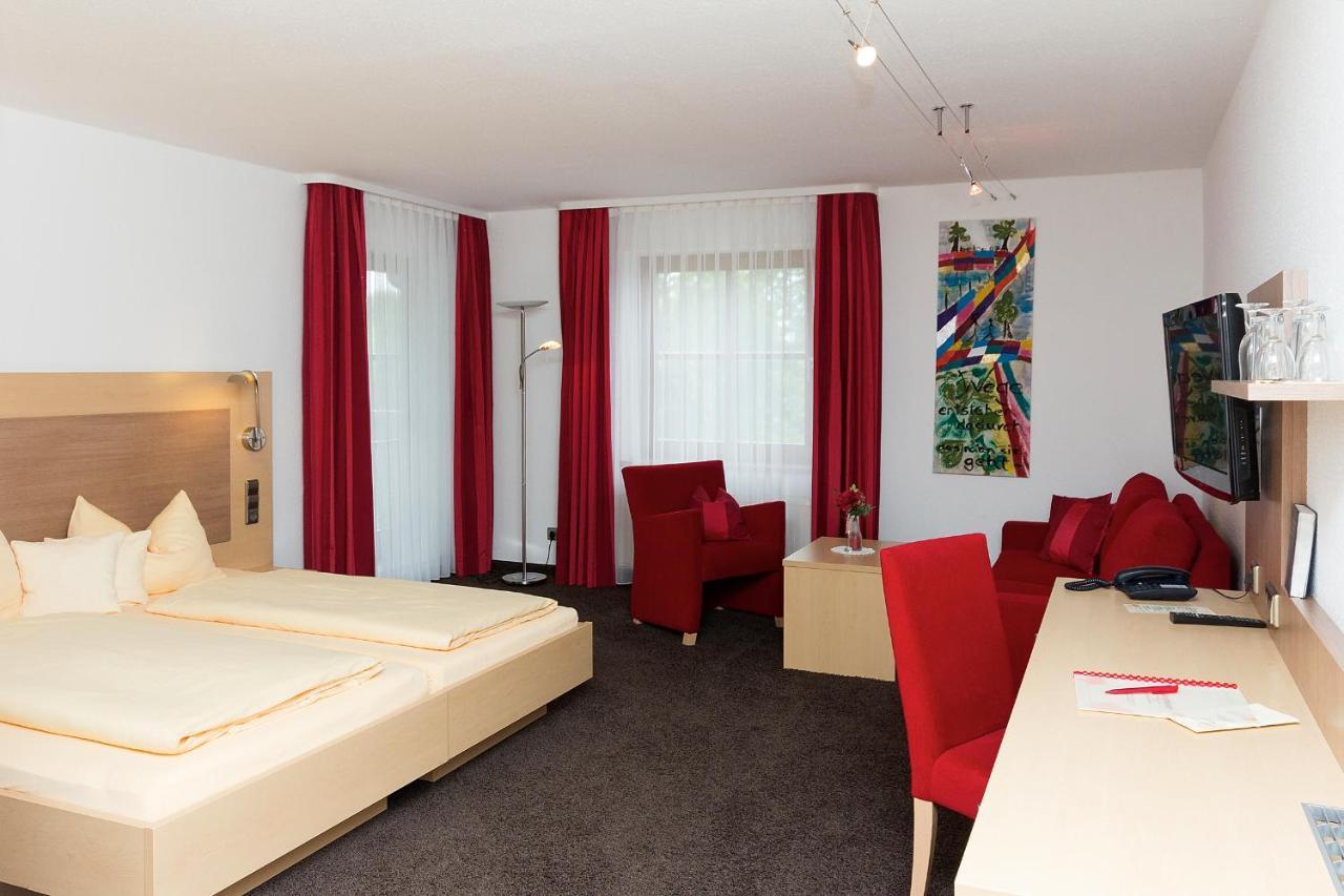 Gasthaus Hotel Zum Mohren 니데르스토칭엔 외부 사진